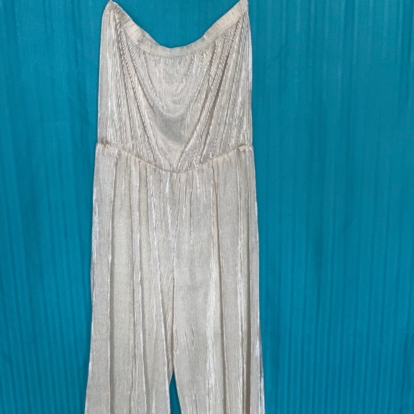 Strapless sheer romper - Picture 2 of 2